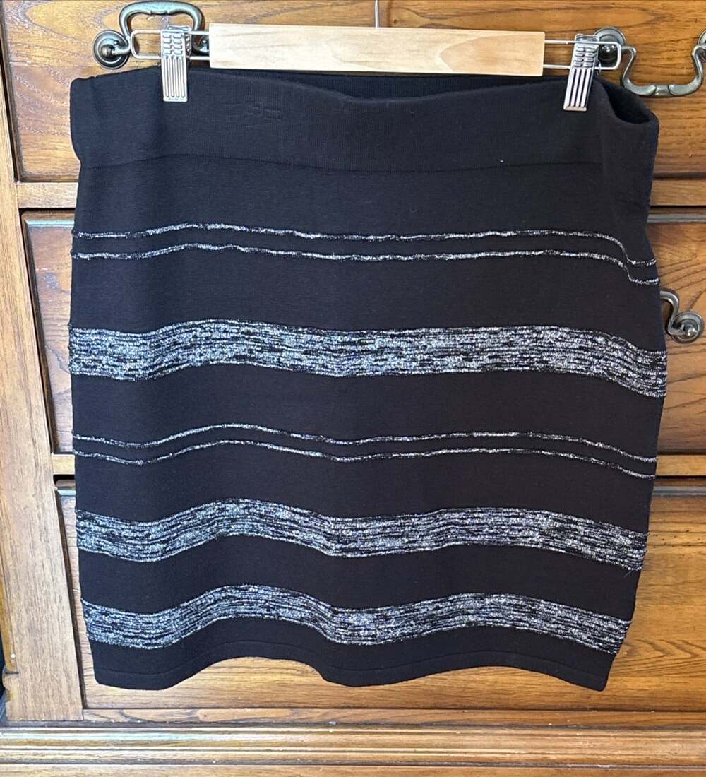 Rock & Republic Womens Mini Skirt Size XL Black Silver Striped Sweater Stretch